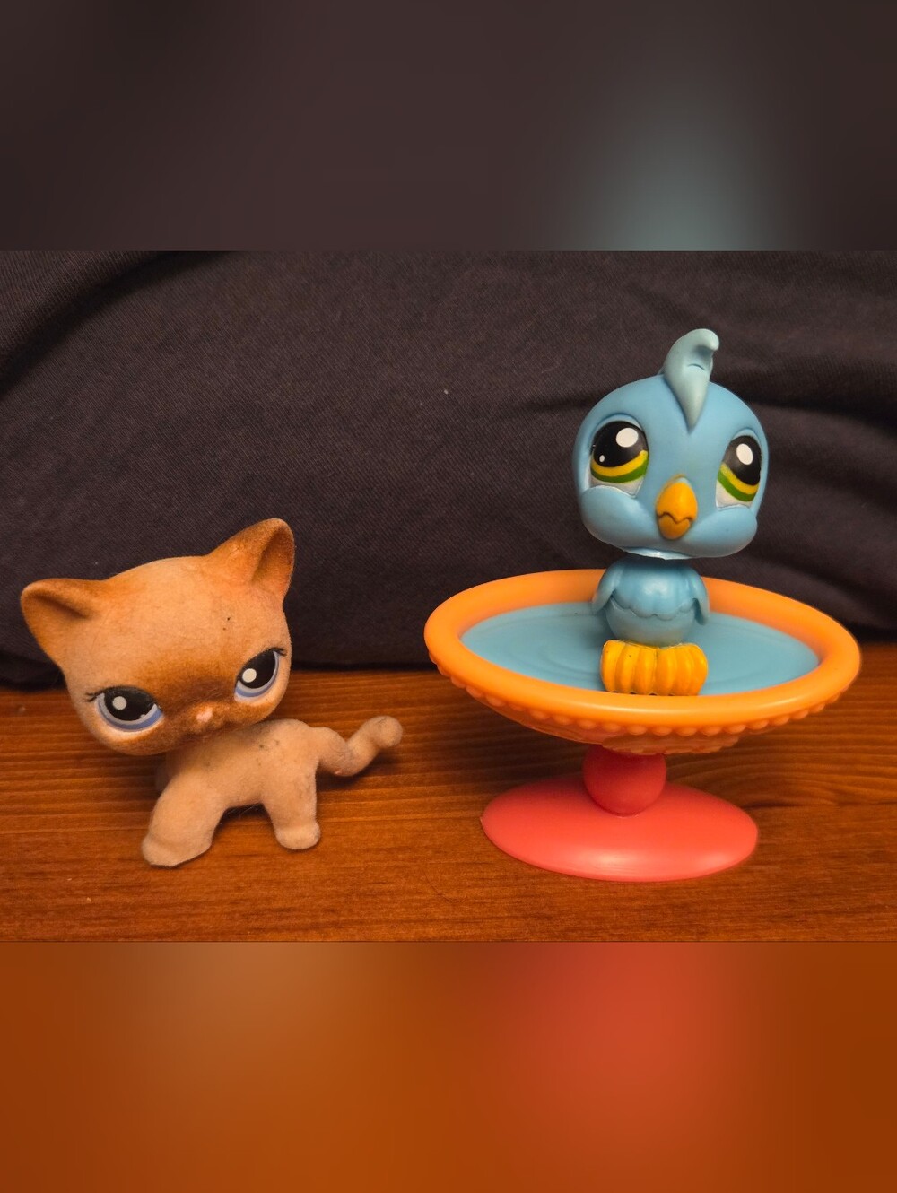 LPS Littlest Pet Shop Pet Pairs #317 Cockatoo Bird & #318 Flocked Shorthair Cat